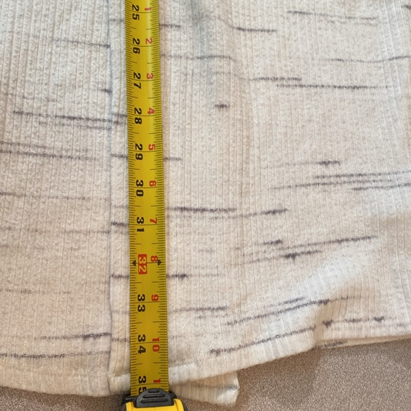 DEX - Long Sleeve Fly Away Cardigan.  Size S - Picture 8 of 8